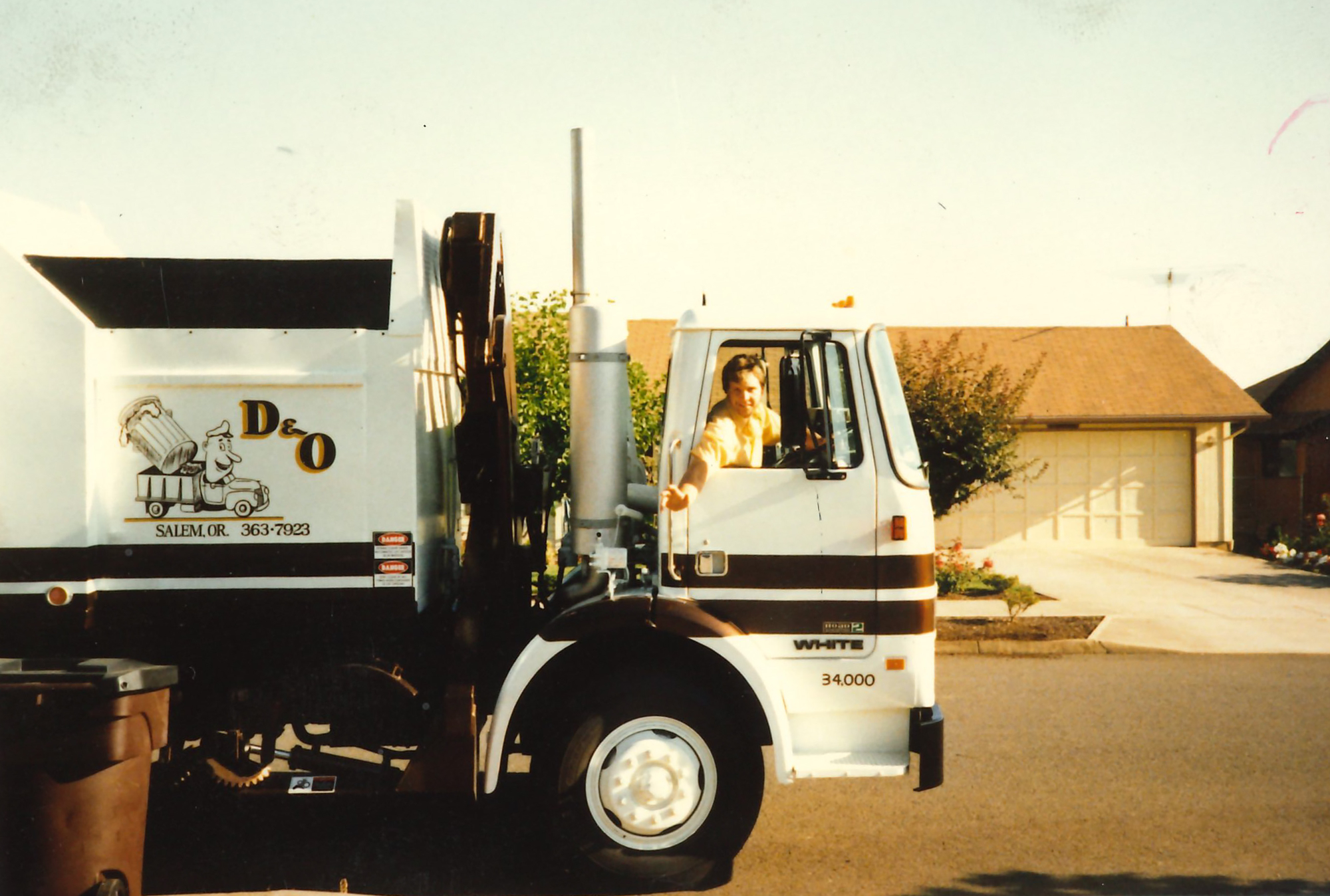 DO truck 80s man waving