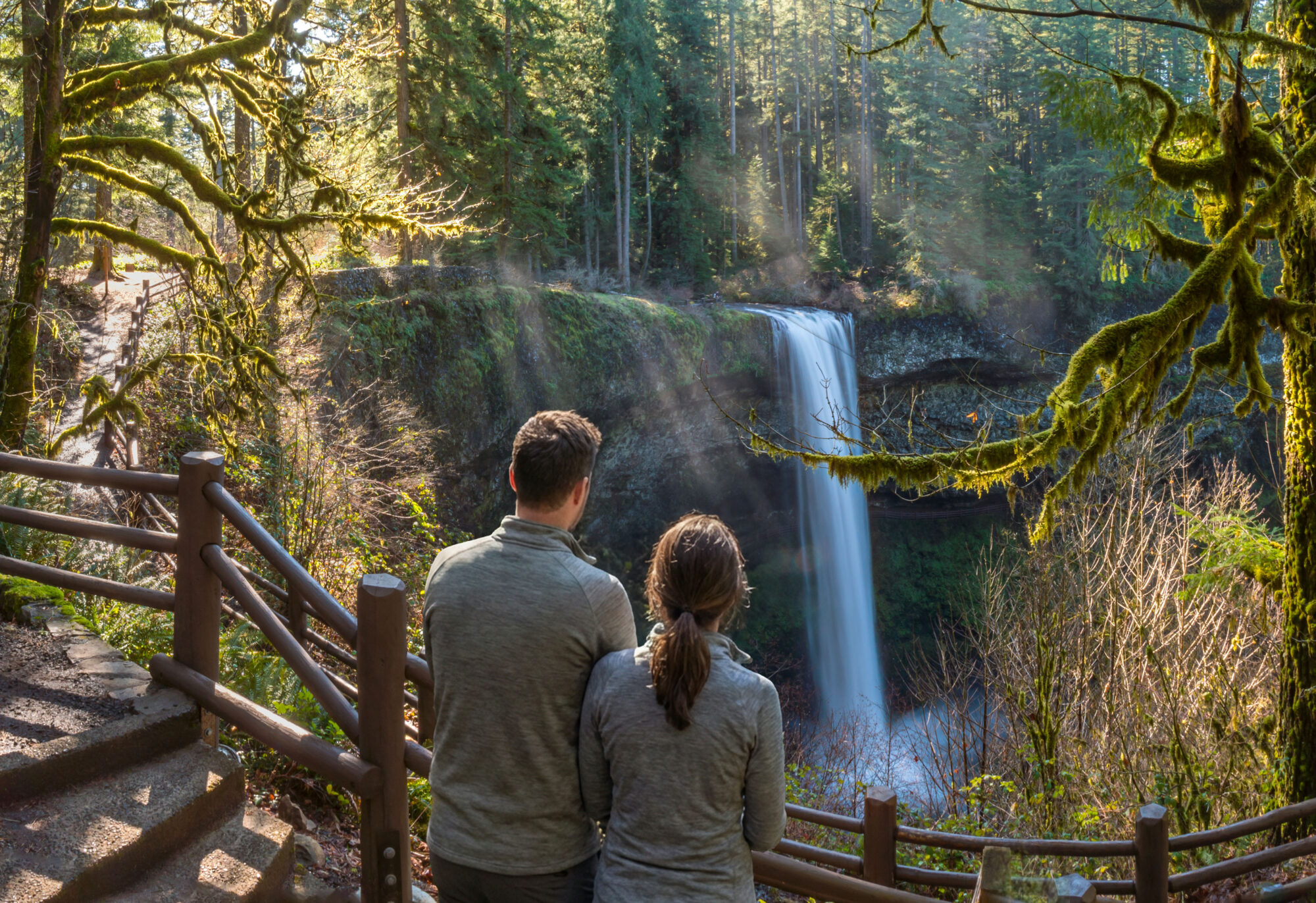 couple at silver falls